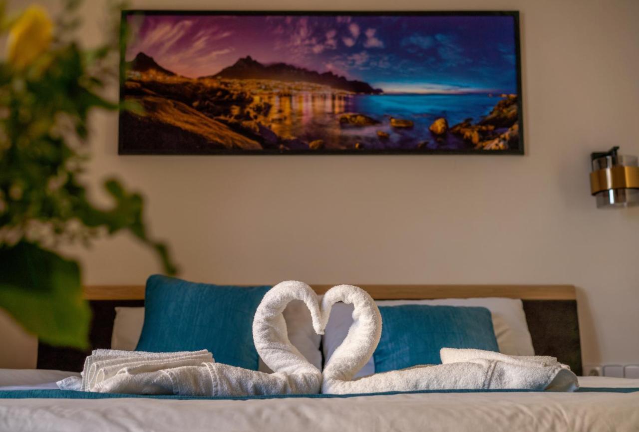 Exclusive Apartment With A View Of Prague Castle And Vltava River Praga Exterior foto