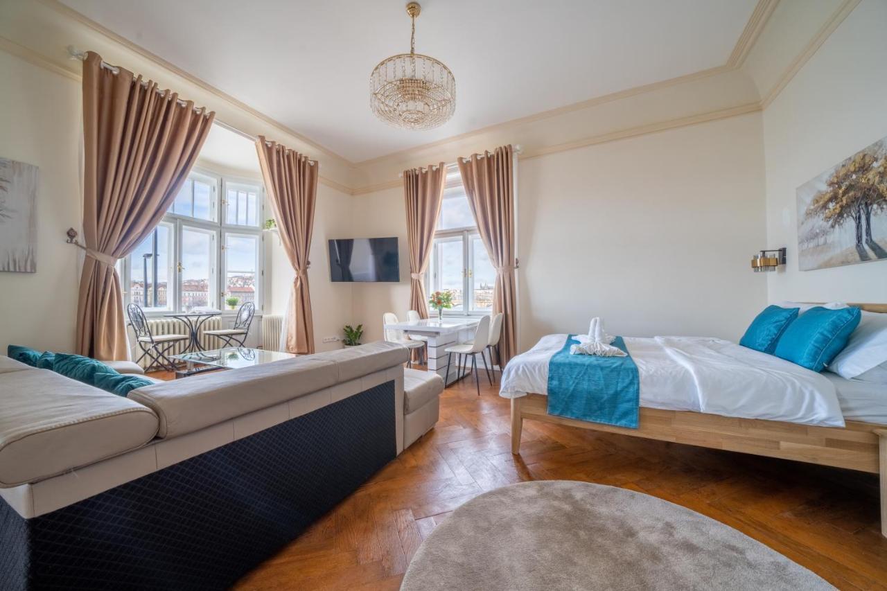 Exclusive Apartment With A View Of Prague Castle And Vltava River Praga Exterior foto
