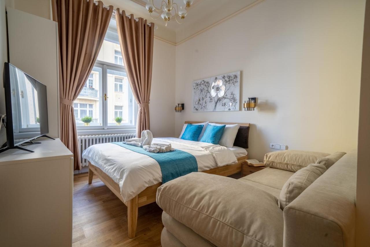 Exclusive Apartment With A View Of Prague Castle And Vltava River Praga Exterior foto