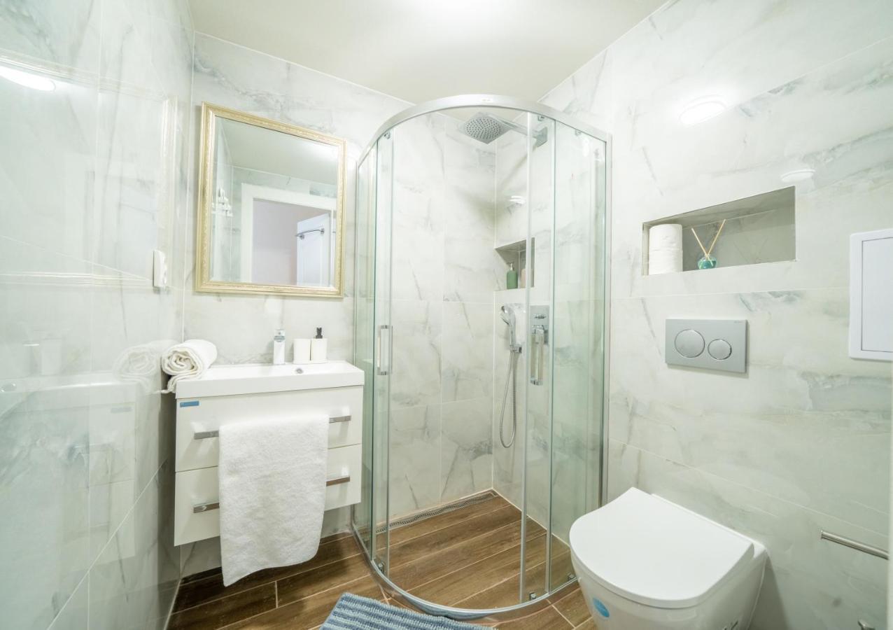 Exclusive Apartment With A View Of Prague Castle And Vltava River Praga Exterior foto